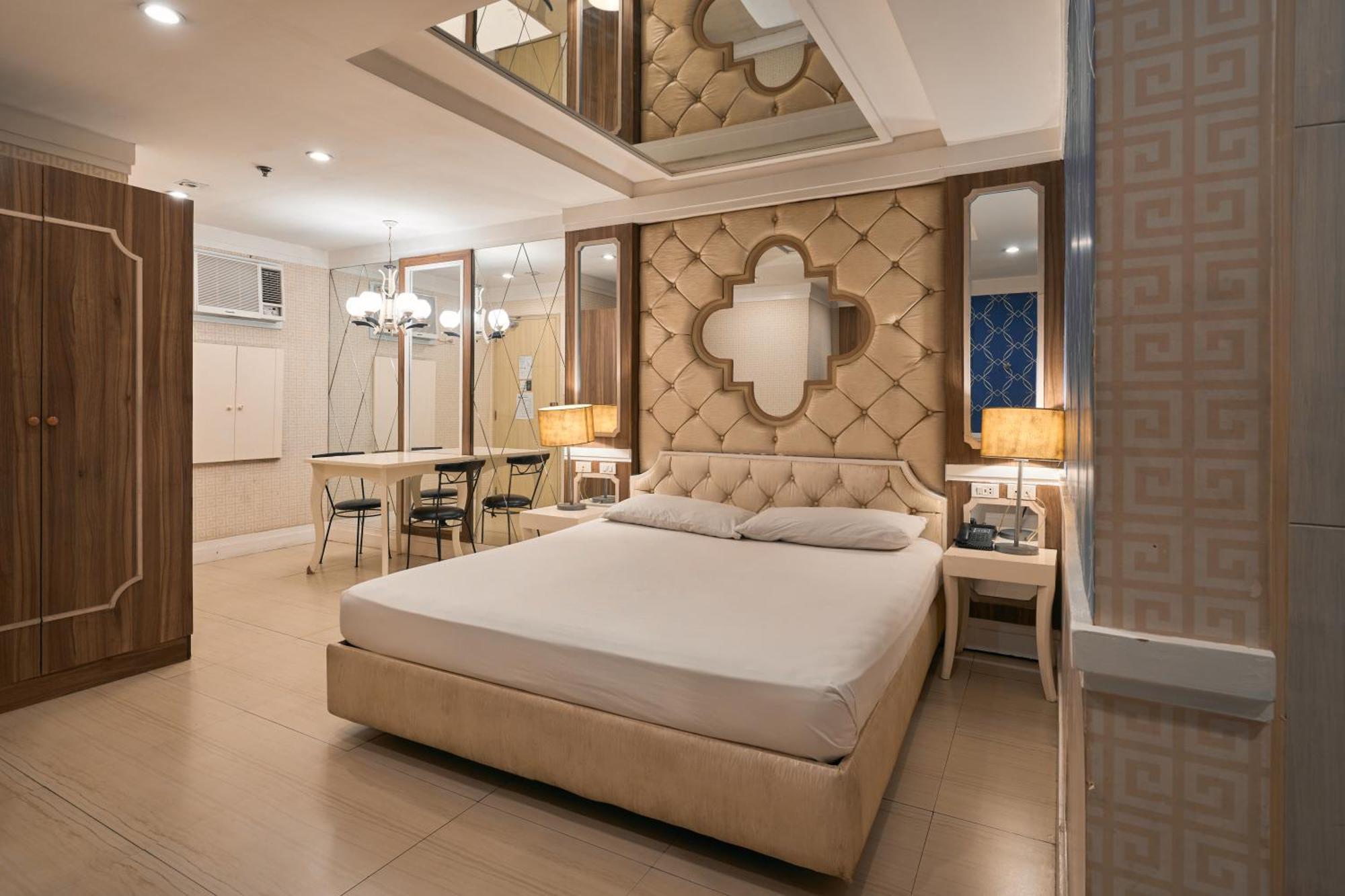 Victoria Court Malabon Hotel Valenzuela Ngoại thất bức ảnh