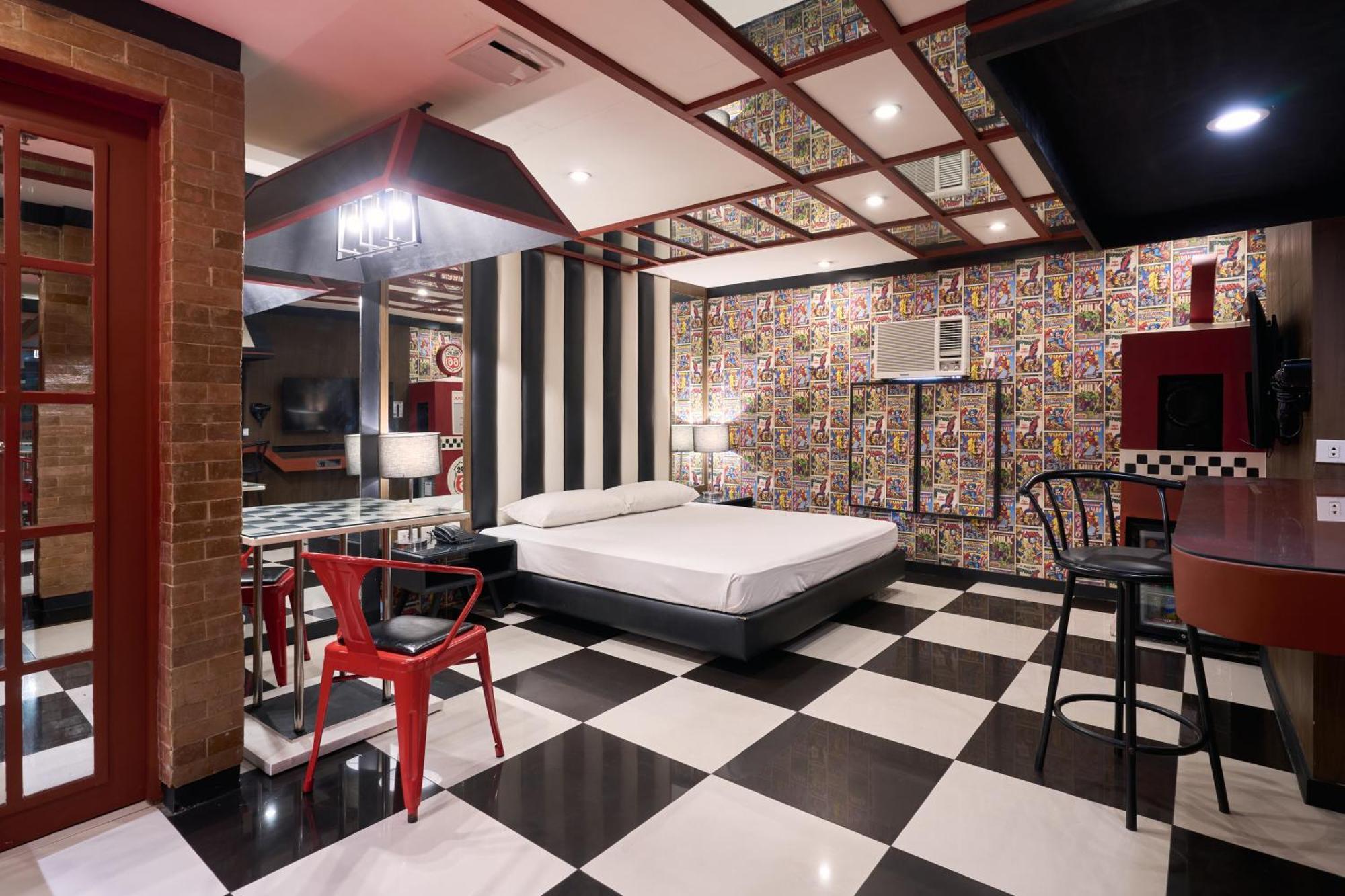 Victoria Court Malabon Hotel Valenzuela Ngoại thất bức ảnh